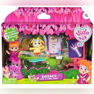 NEW Vida the Vet, Zig Zag’s Cast & Care Pack, with Vida & Zig Zag Figurines